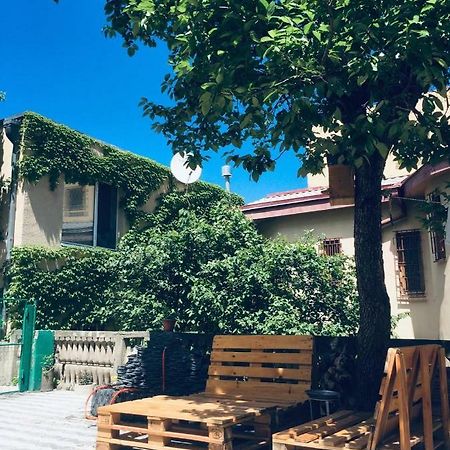 Birdhouse Rooms Тбилиси Экстерьер фото